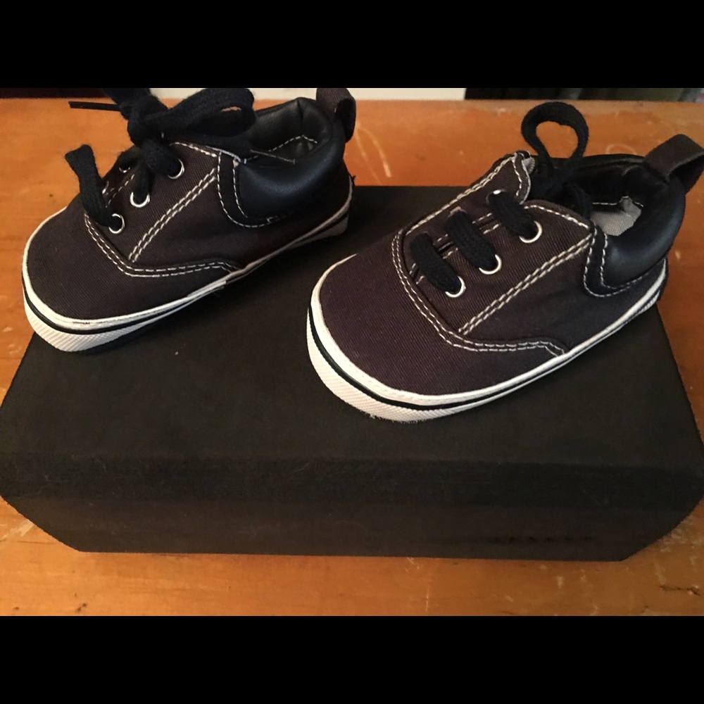 Wee kids Sz. 3 6-9 mo.Baby Shoes Crawling stage